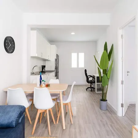 Apartment House In Palmas De Gran Canaria